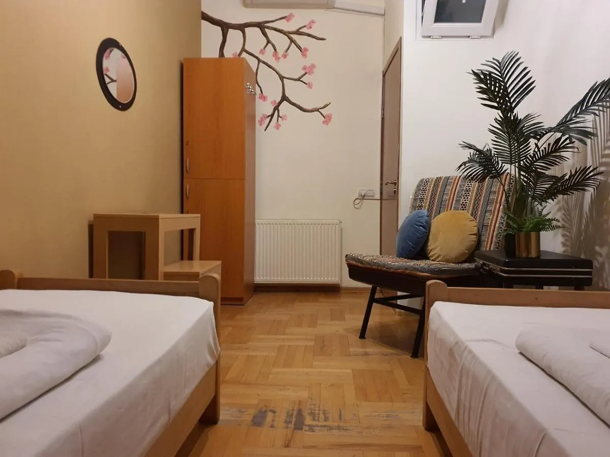 Envoy Hostel Tbilisi